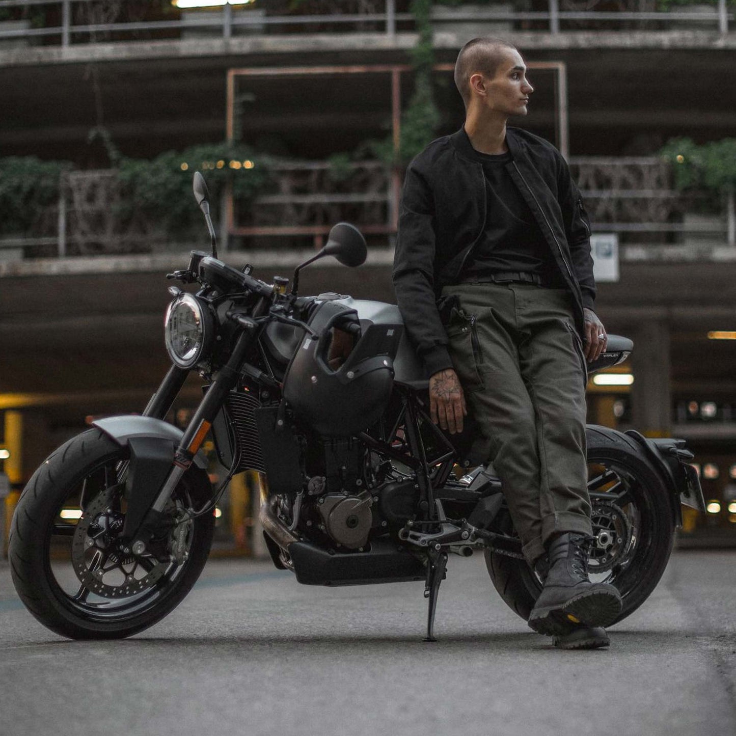 Pando Moto Mark Kev 02 Tapered Fit Cargo Trousers - Olive