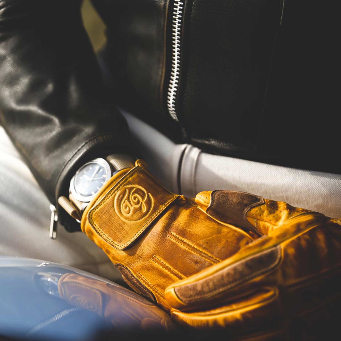Age Of Glory Rover Gloves - Yellow