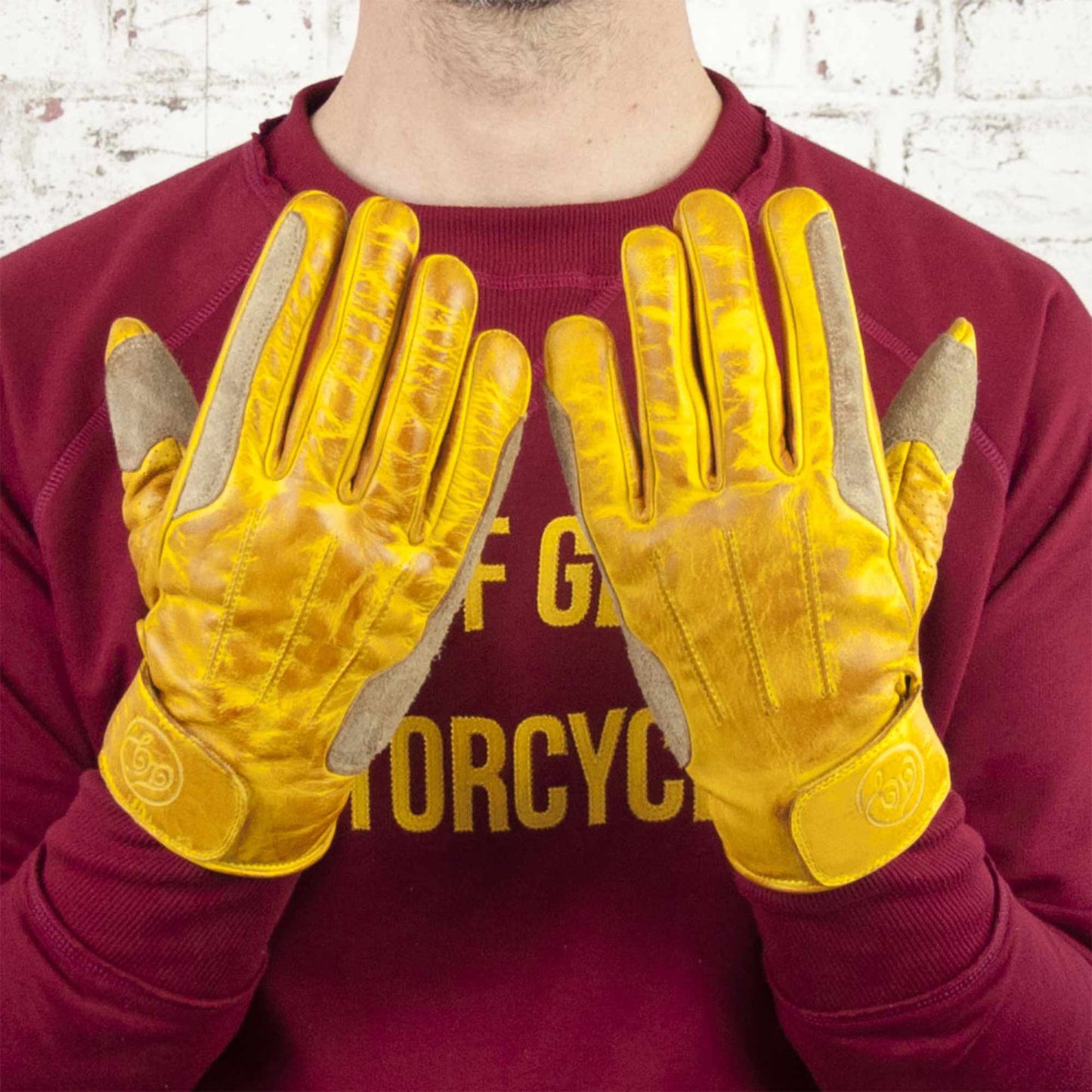 Age Of Glory Rover Gloves - Yellow