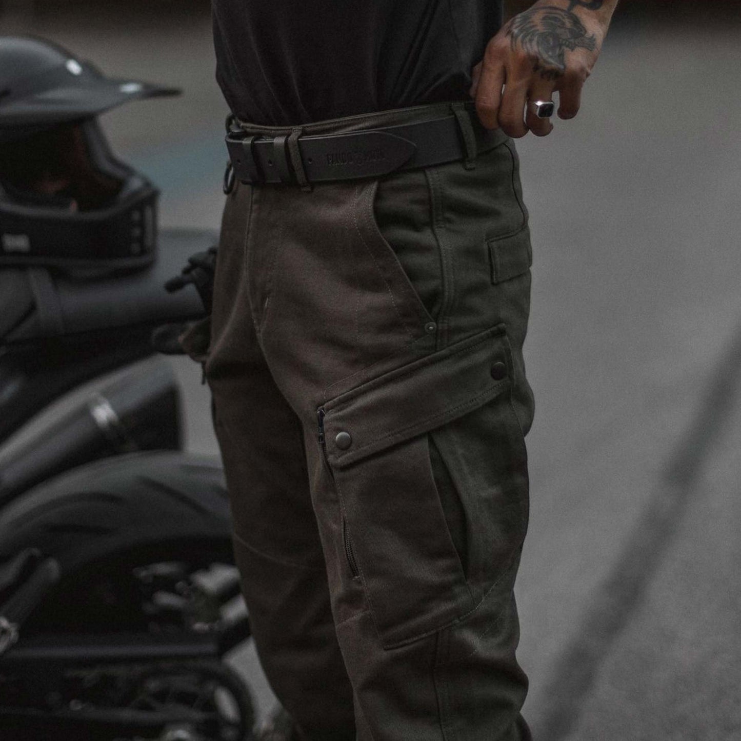 Pando Moto Mark Kev 02 Tapered Fit Cargo Trousers - Olive