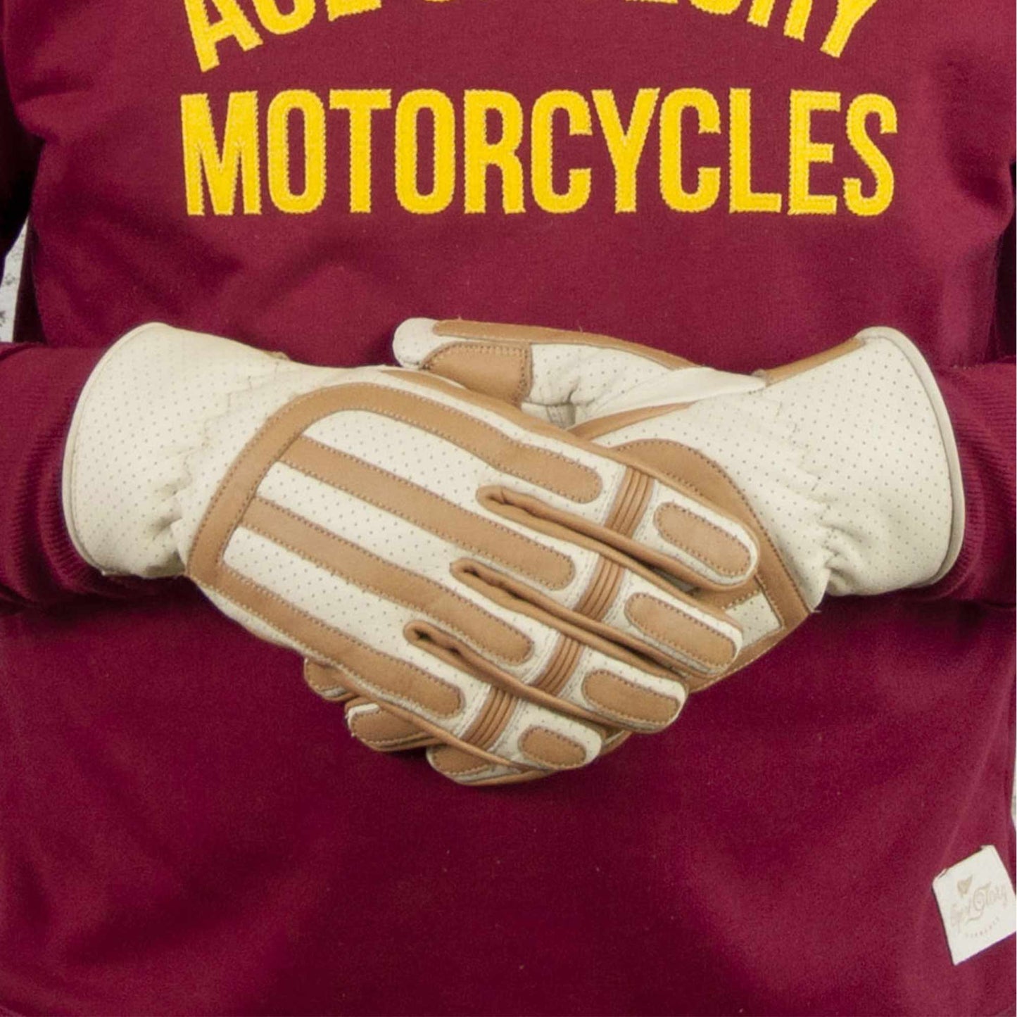 Age Of Glory Victory Gloves - Cream / Camel